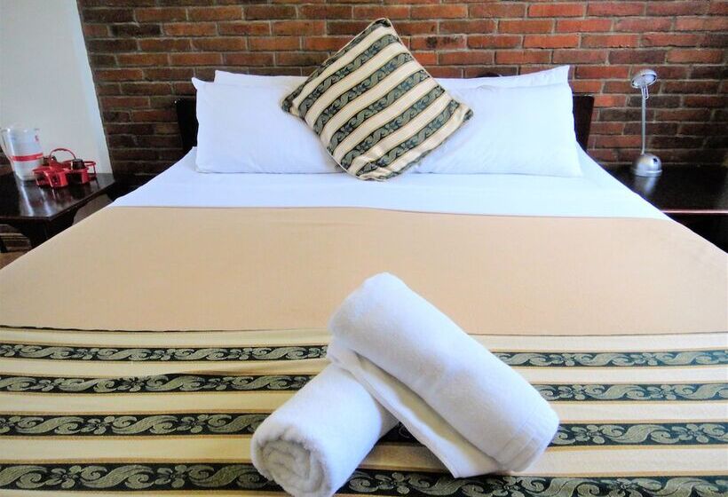 سوییت جونیور, Marina Palawan Resort