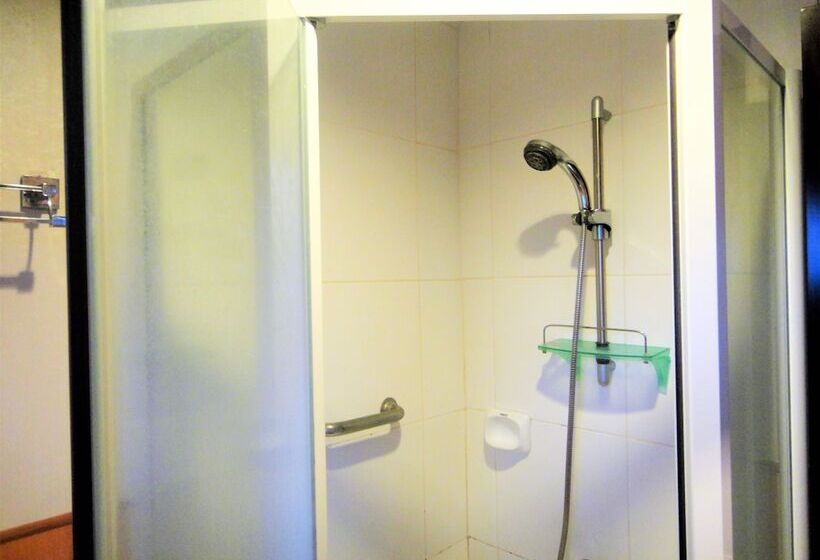 سوییت جونیور, Marina Palawan Resort