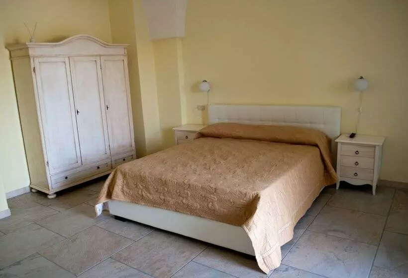 Standard Kolmen Hengen Huone, Masseria Lama D'impisa