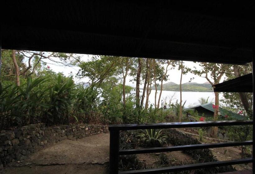 오두막, Discovery Island Resort