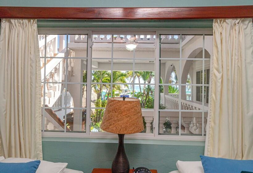 ガーデンビュースイート, Blue Tang Inn