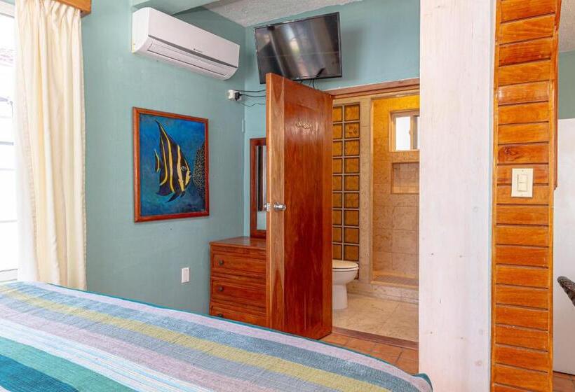 Люкс Кровать Кинг, Blue Tang Inn