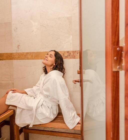 سوییت جونیور, Casona Maria