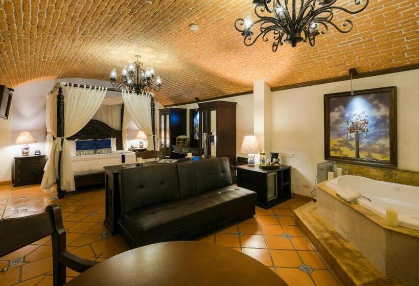 سوییت جونیور, Casona Maria