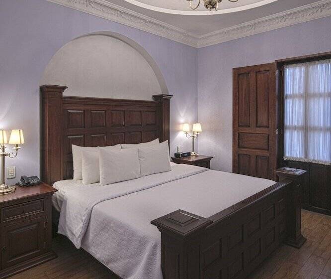 اتاق لوکس, Casona Maria