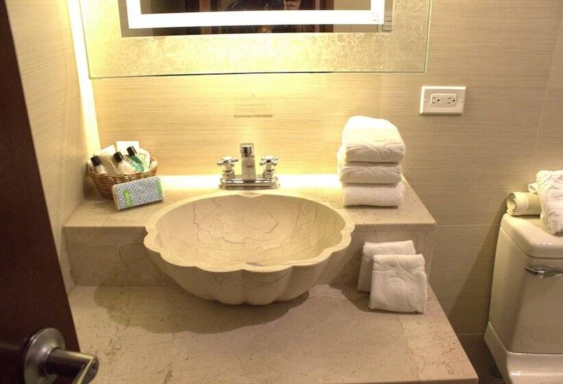 سوییت جونیور, Casona Maria