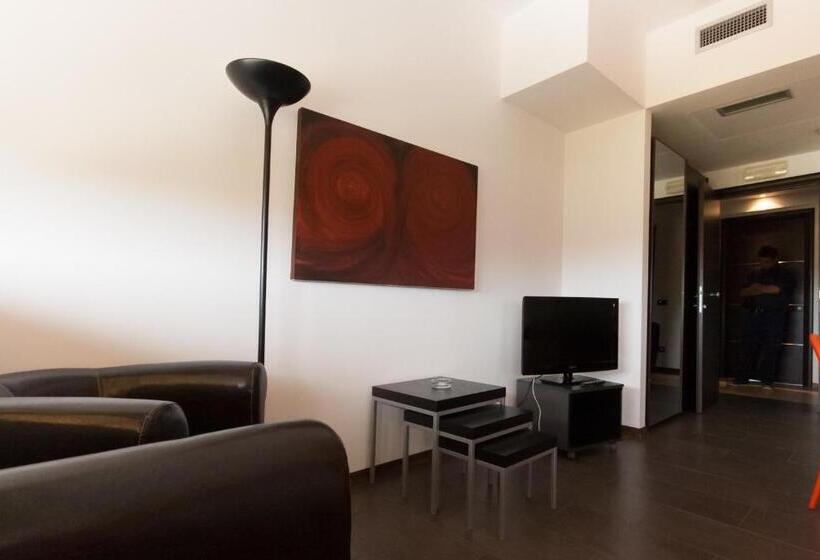 شقة غرفة واحدة, Della Piana Residence