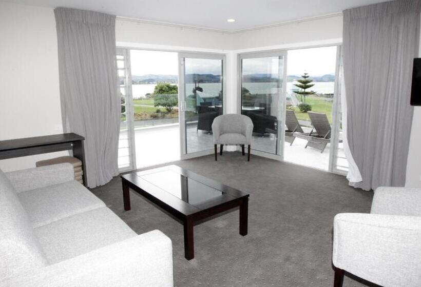 סוויטה דלוקס, East Pier