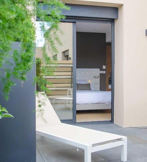 Полулюкс, In Situ