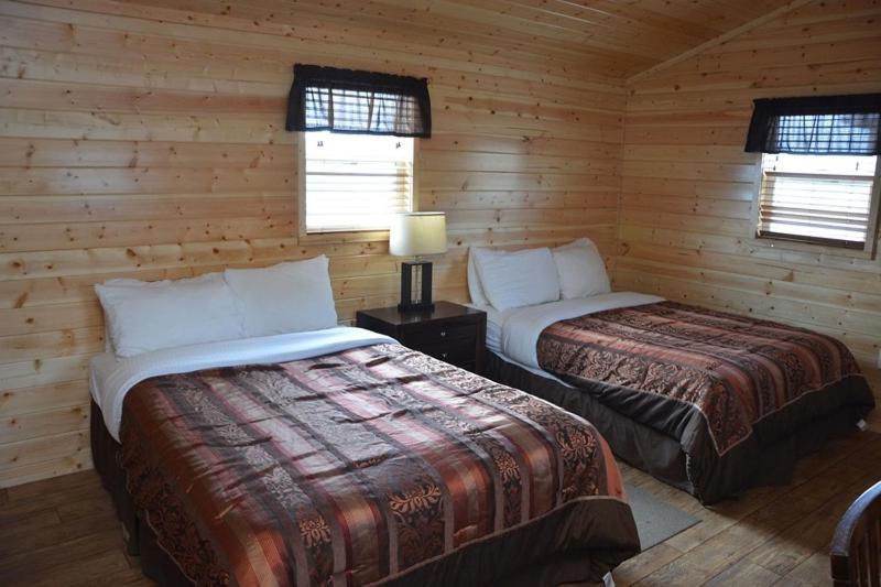 غرفة إقتصادية, Roosevelt Inn & Suites