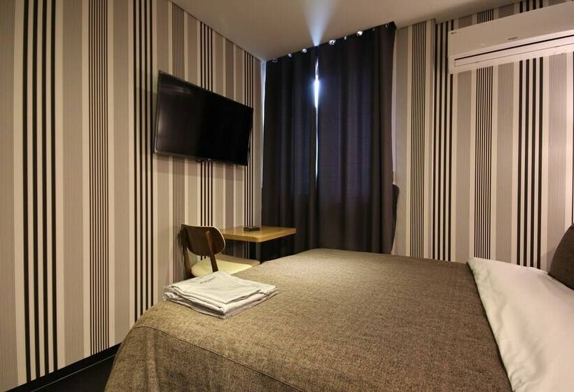 스탠다드 룸, The Lua Nampo