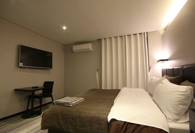 프리미엄 룸, The Lua Nampo