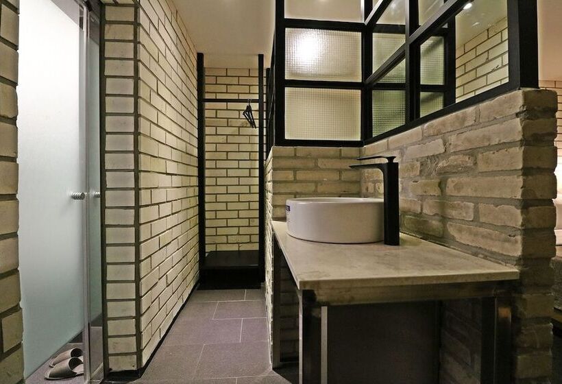 프리미엄 룸, The Lua Nampo