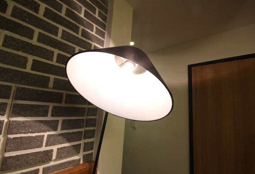 패밀리 룸, The Lua Nampo