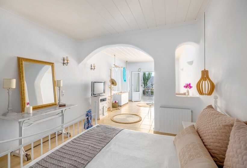 带海景标准四人间, Ornos Blue