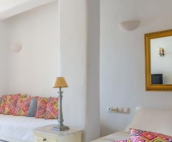 带海景标准四人间, Ornos Blue