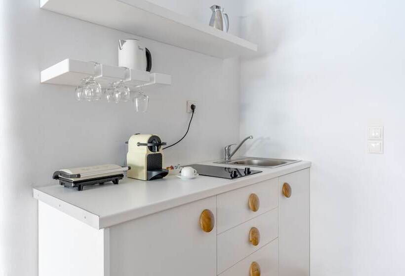 带海景标准四人间, Ornos Blue