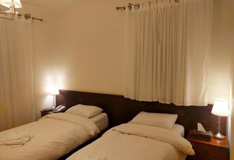 Standard Szoba, St. George’s Cathedral Pilgrim Guesthouse – Jerusalem