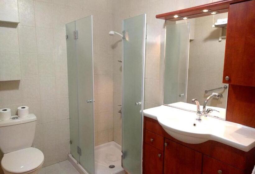 Standard Szoba, St. George’s Cathedral Pilgrim Guesthouse – Jerusalem