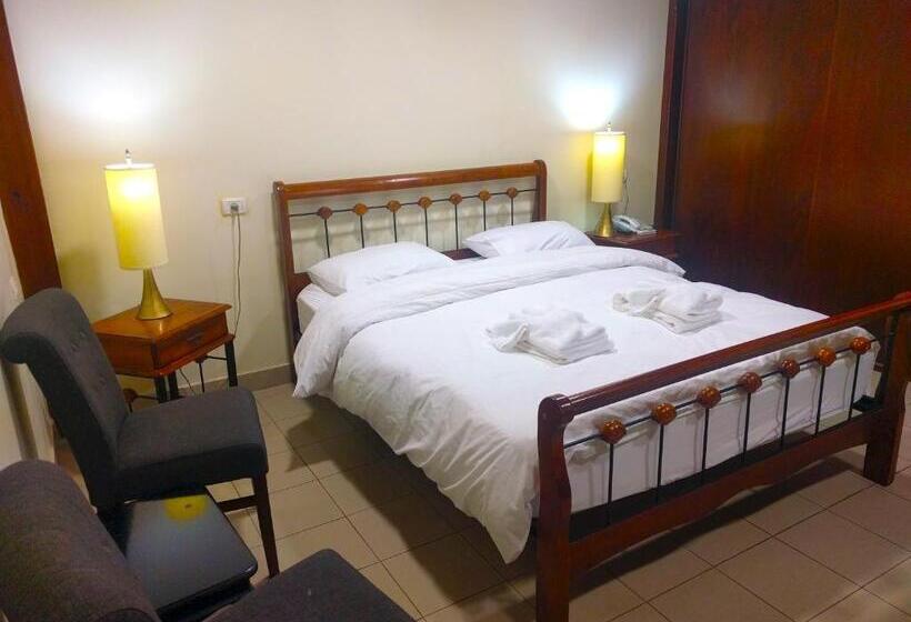 2 Szobás Apartman, St. George’s Cathedral Pilgrim Guesthouse – Jerusalem