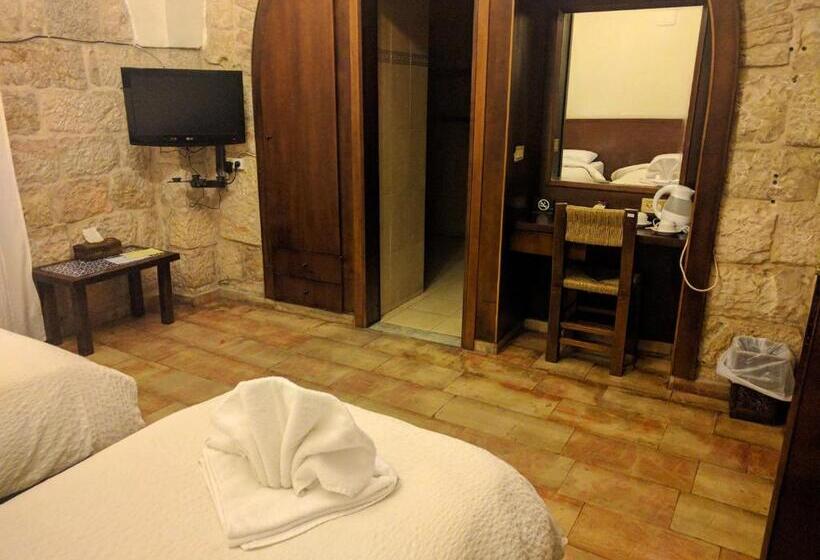 Standard Szoba, St. George’s Cathedral Pilgrim Guesthouse – Jerusalem