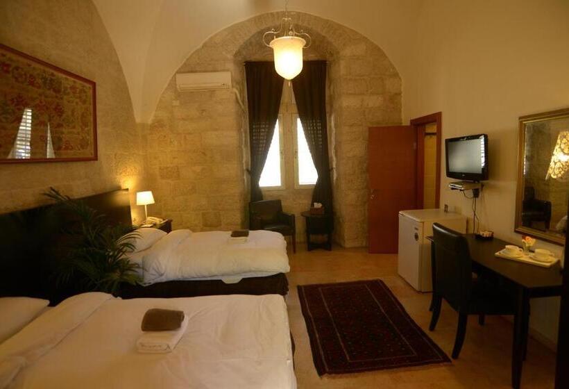 Standard Szoba, St. George’s Cathedral Pilgrim Guesthouse – Jerusalem