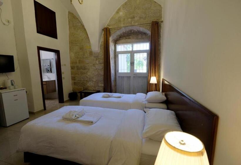 Standard Szoba, St. George’s Cathedral Pilgrim Guesthouse – Jerusalem