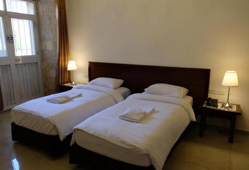 Standard Szoba, St. George’s Cathedral Pilgrim Guesthouse – Jerusalem