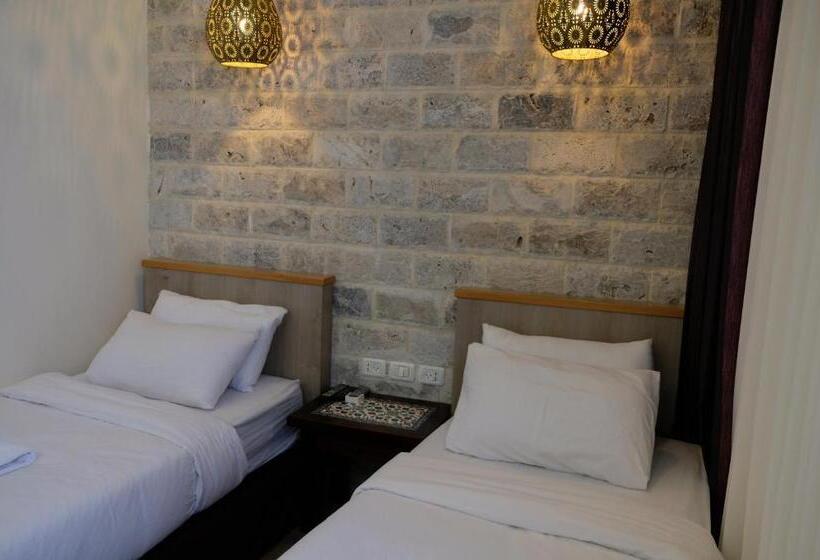 Standard Szoba, St. George’s Cathedral Pilgrim Guesthouse – Jerusalem