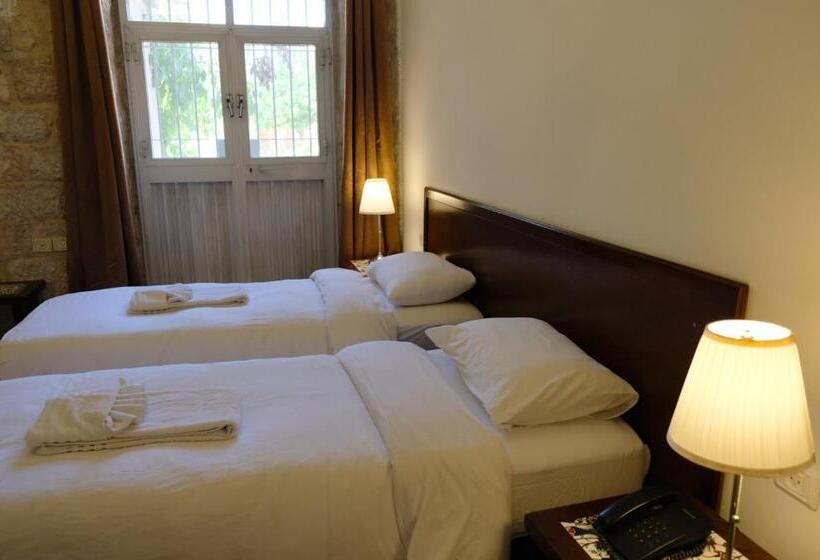 Standard Szoba, St. George’s Cathedral Pilgrim Guesthouse – Jerusalem