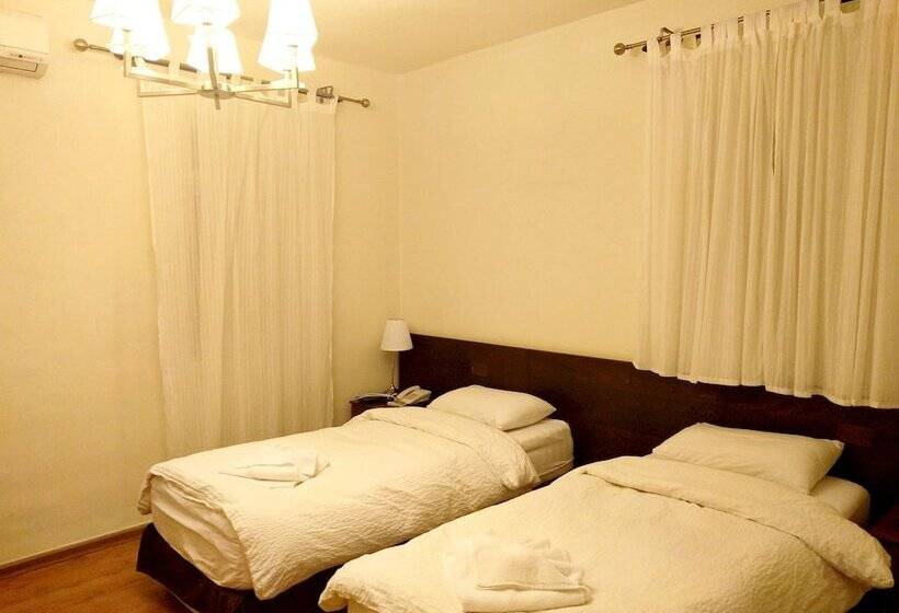 Standard Szoba, St. George’s Cathedral Pilgrim Guesthouse – Jerusalem