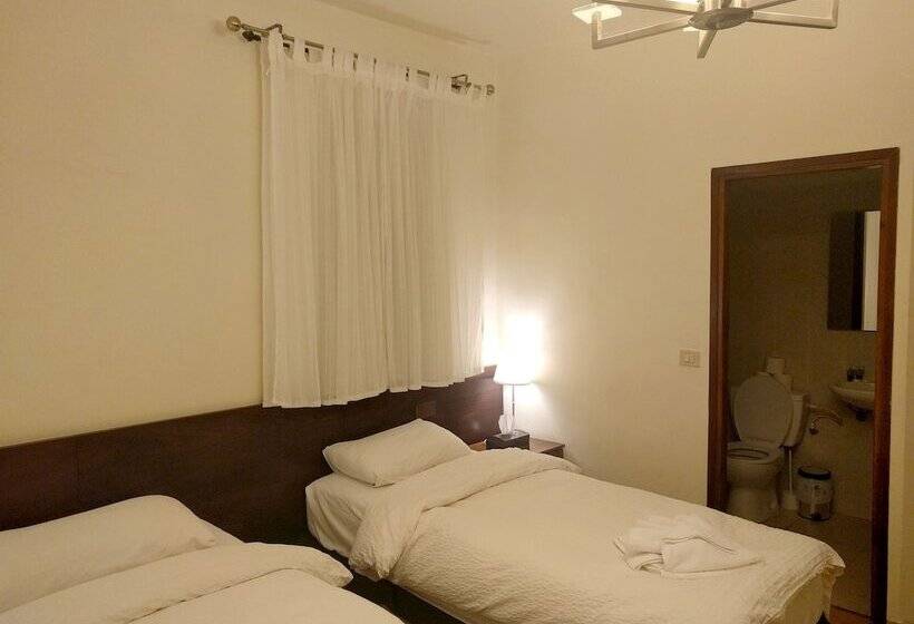 Standard Szoba, St. George’s Cathedral Pilgrim Guesthouse – Jerusalem