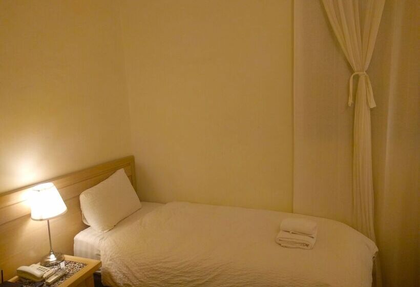 Standard Egyágyas Szoba, St. George’s Cathedral Pilgrim Guesthouse – Jerusalem