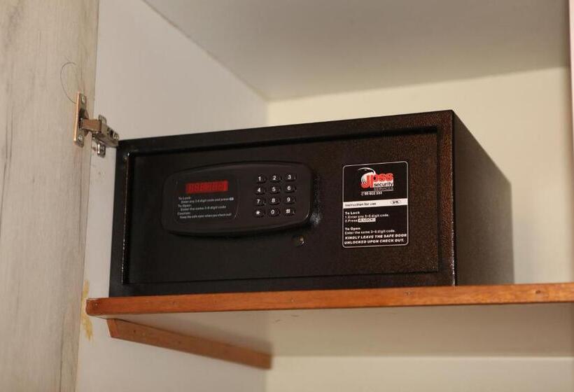 סטודיו סופריור, Polyxeni Hotel Apartments