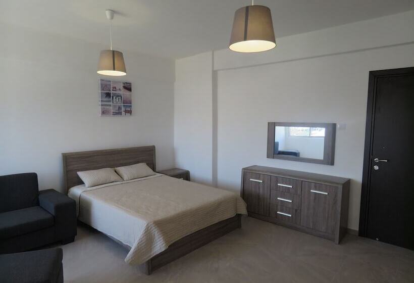高级工作室, Polyxeni Hotel Apartments