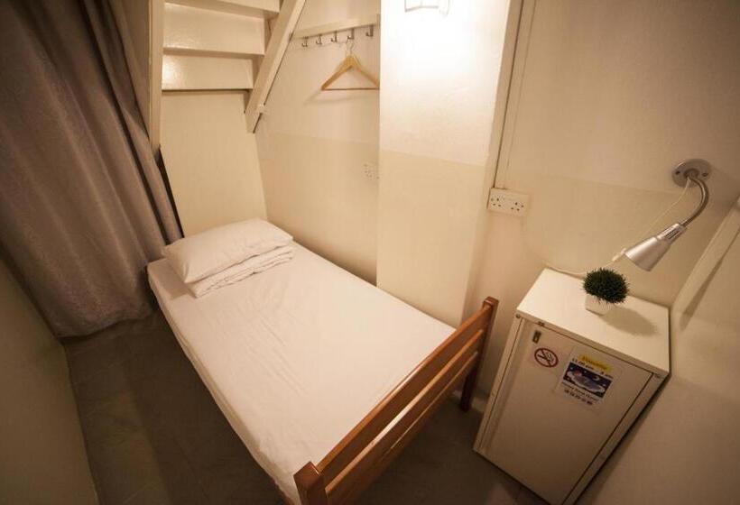 اتاق استاندارد یک تخته با سرویس بهداشتی مشترک, Blanc Inn   Hostel