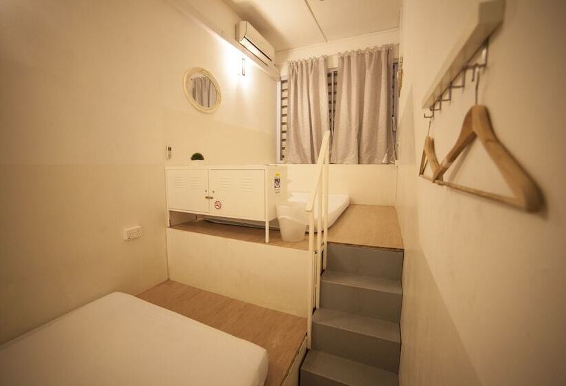 اتاق خانوادگی با سرویس بهداشتی مشترک, Blanc Inn   Hostel