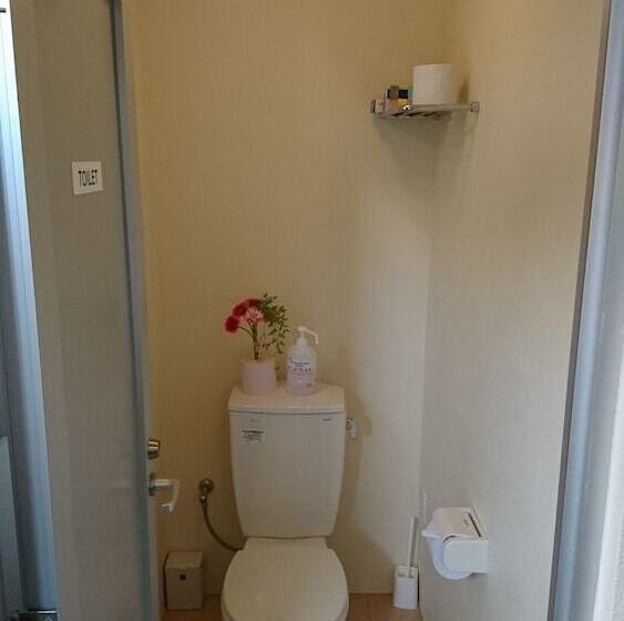 带共用浴室的标准房间, Okinawa Resort