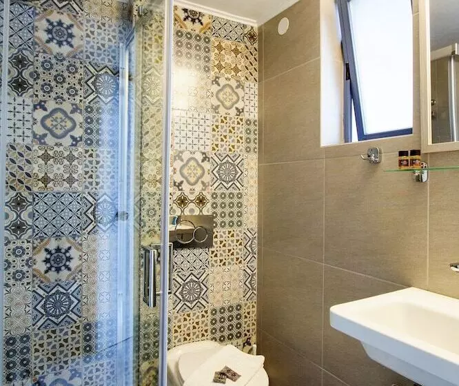 استودیوی استاندارد با چشم‌انداز دریا, Balito Apartments