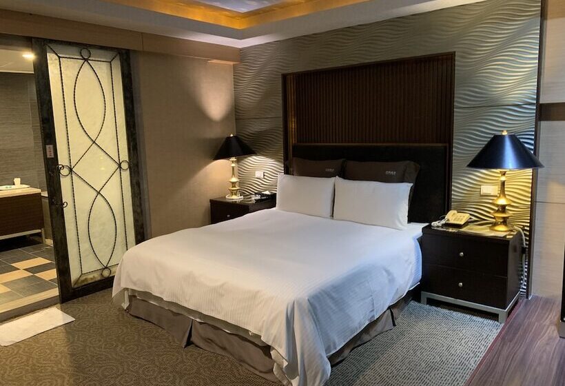 اتاق استاندارد, Crystal Business Motel