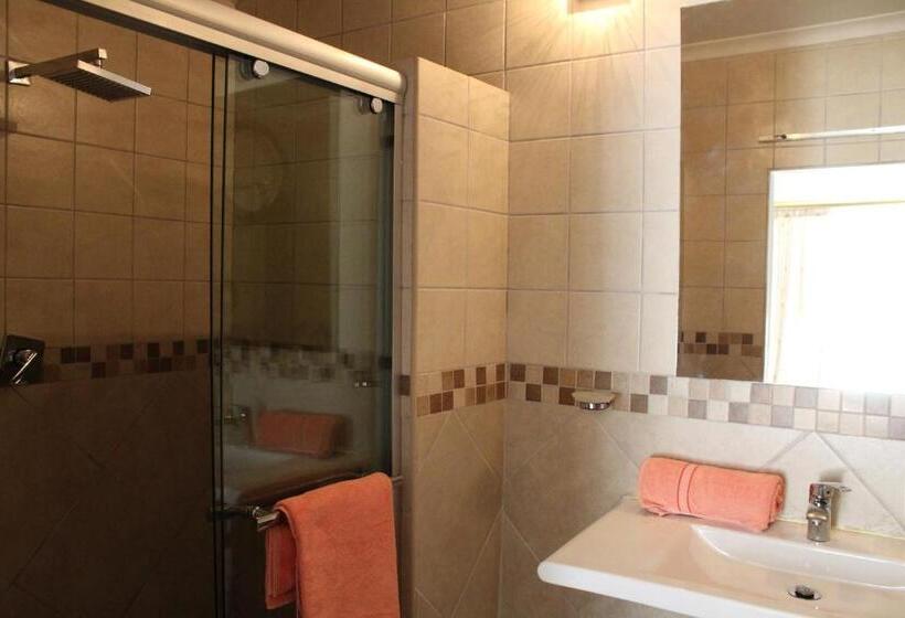 Номер Стандарт, Africa Paradise