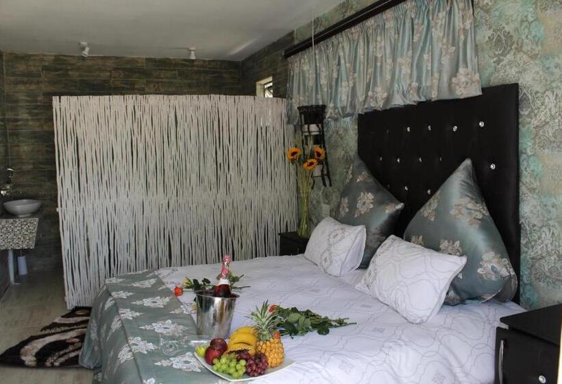 Номер Deluxe с Гидромассажем, Africa Paradise