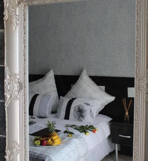 Номер Стандарт, Africa Paradise