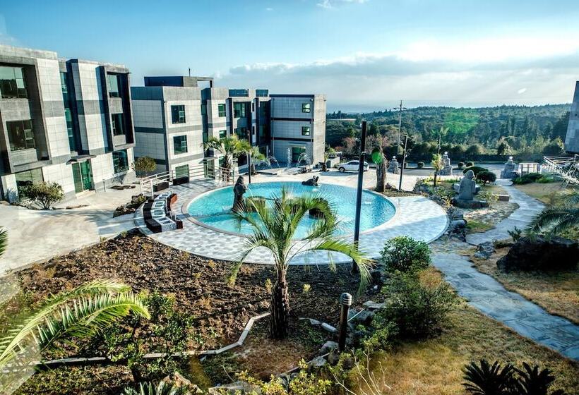 جناح, Donnaekohill Resort