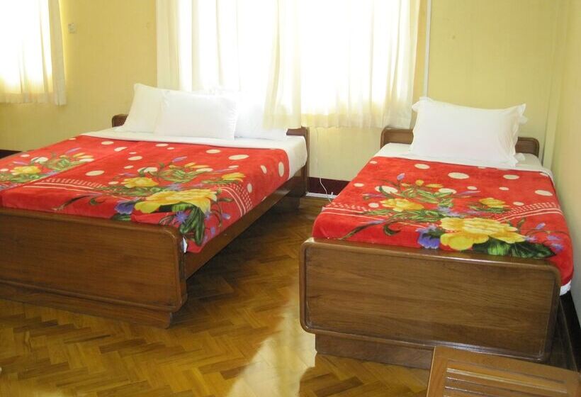 Standard Room, Golden Guest Inn