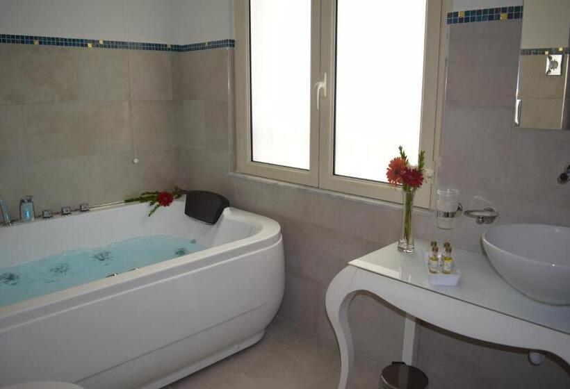 小型套房, Residenza Wagner