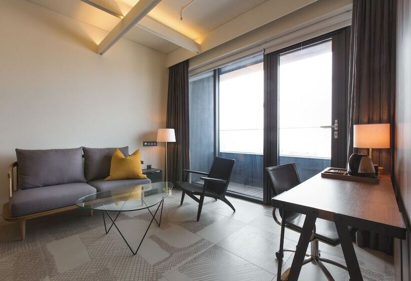 ロイヤルスイート, Sr Hotel Magok