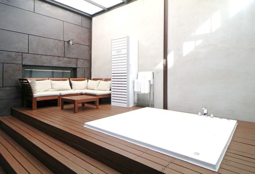 テラス付スイート, Sr Hotel Magok