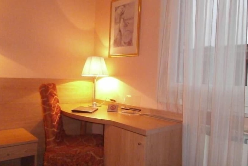 غرفة قياسية فردية, Zurigo