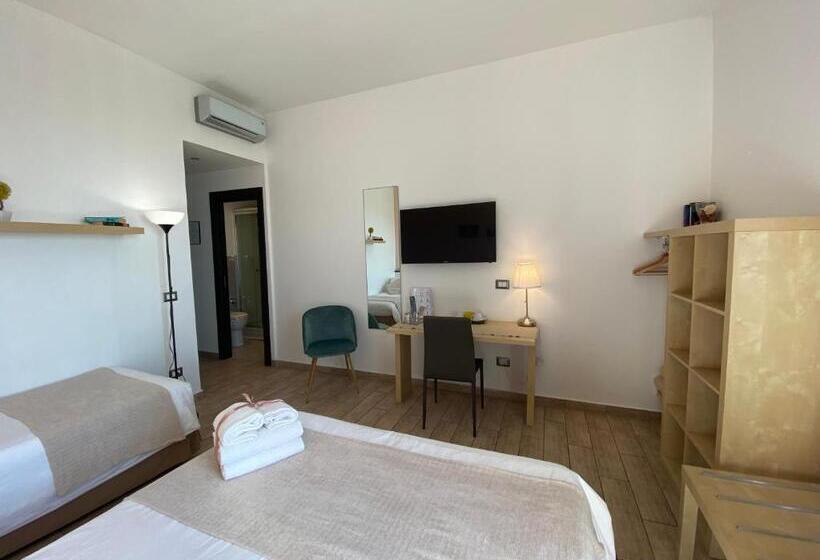 스탠다드 트리플 룸, Ma&mi For You B&b